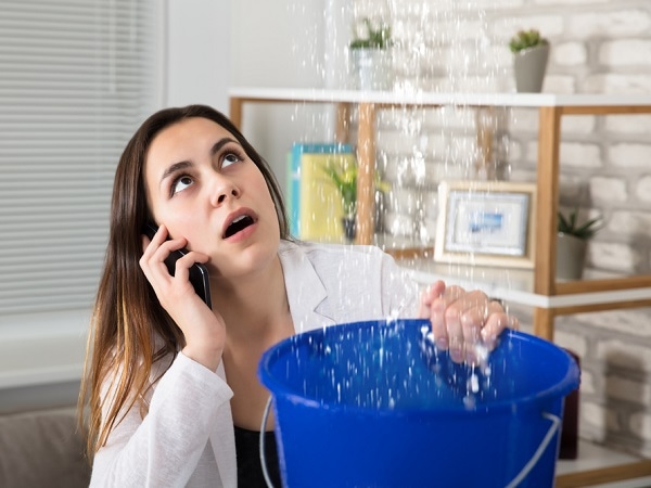 Nằm mơ thấy nhà bị dột nặng phải bỏ đi