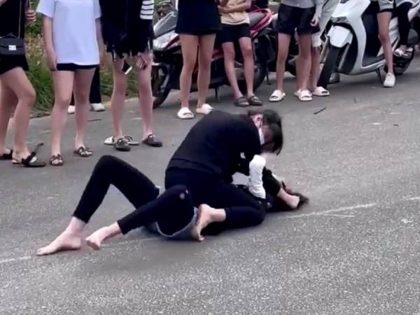 Phân tích ý nghĩa giấc mơ thấy người khác đánh nhau là điềm tốt hay xấu?